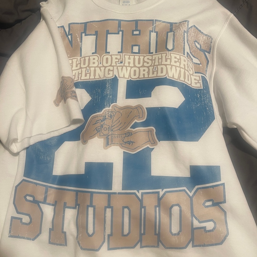 International hustlers studios shirt